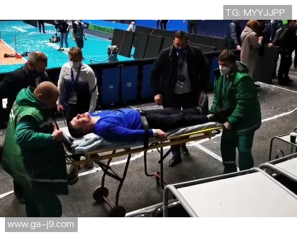 排坛暴力执教事情 男排奥运选手 长时间殴伤凌辱队员 已被校园辞退